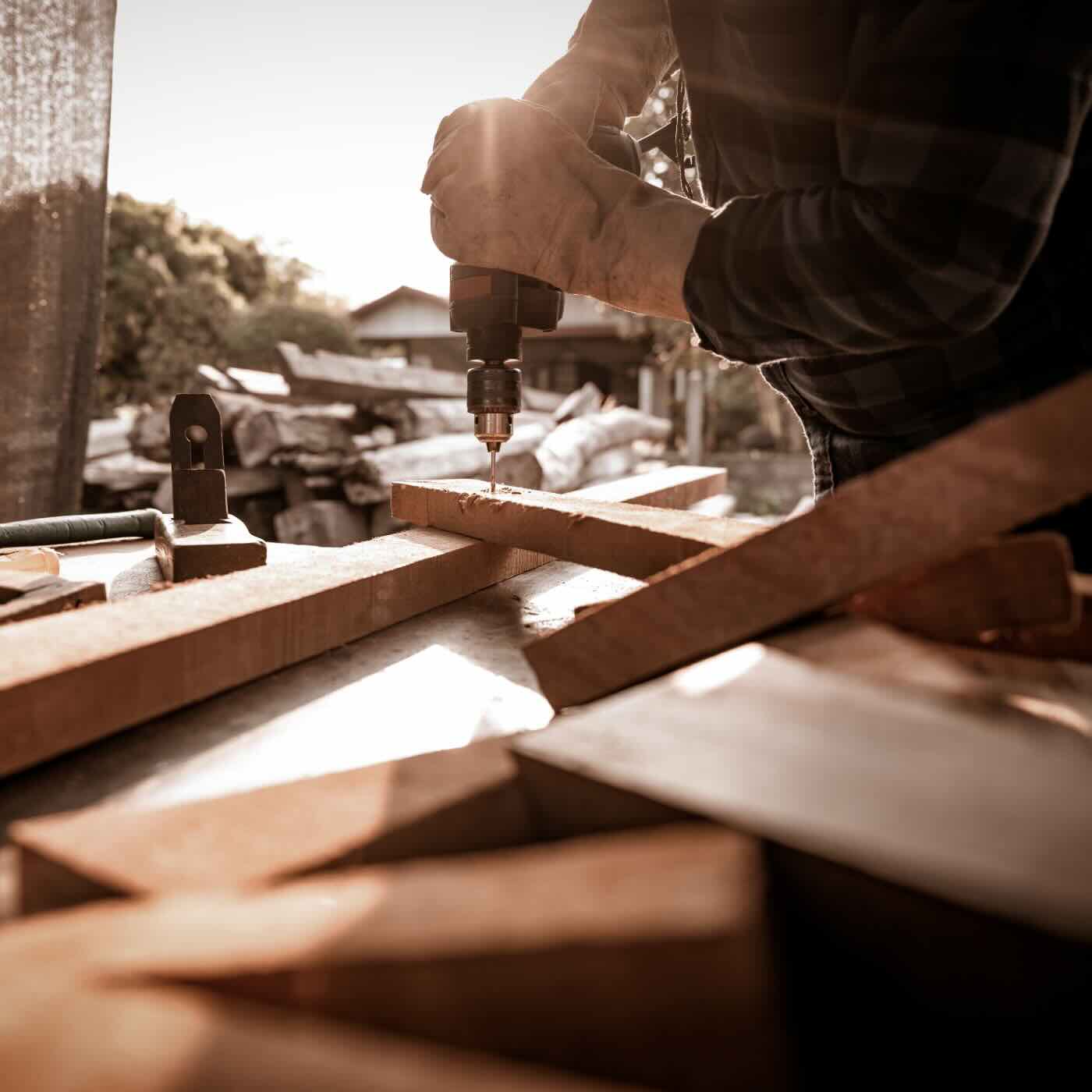 handyman, handy man, construction, demolition, fence, fix, electrical, electric, fan, walls, up, constructed, built, wiring, alarm, system, lighting, building