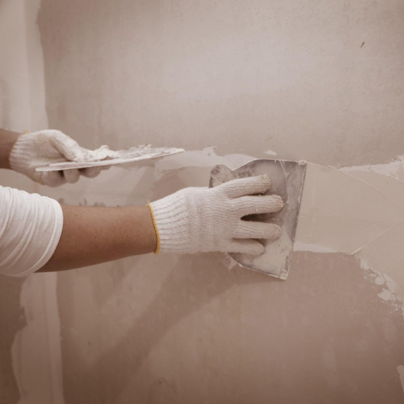 handyman, handy man, construction, demolition, fence, fix, electrical, electric, fan, walls, up, constructed, built, wiring, alarm, system, lighting, building